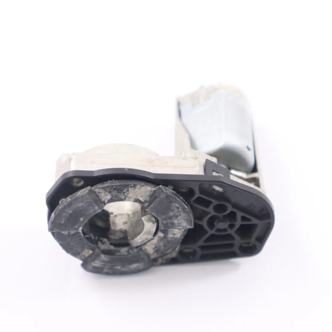 Izquierda Espejo Wing Power Fold Mecanismo Motor para BMW E90 con número de pieza MDPF0101D05 BMW E90 Izquierda Espejo Wing Power Fold Mecanismo Motor - SKU MDPF0101D05 - Número de pieza MDPF0101D05