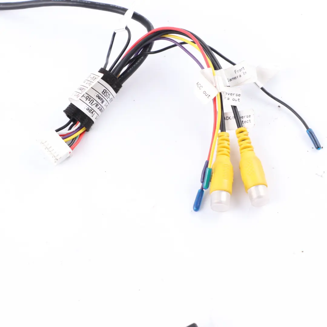 MMI Multimedia Interface CarPlay Android Retrofit Interface to Mercedes W204 with Part number MMI Retrofit Mercedes W204 MMI Multimedia Interface CarPlay Android Retrofit Interface - SKU MMI Retrofit - Part number MMI Retrofit