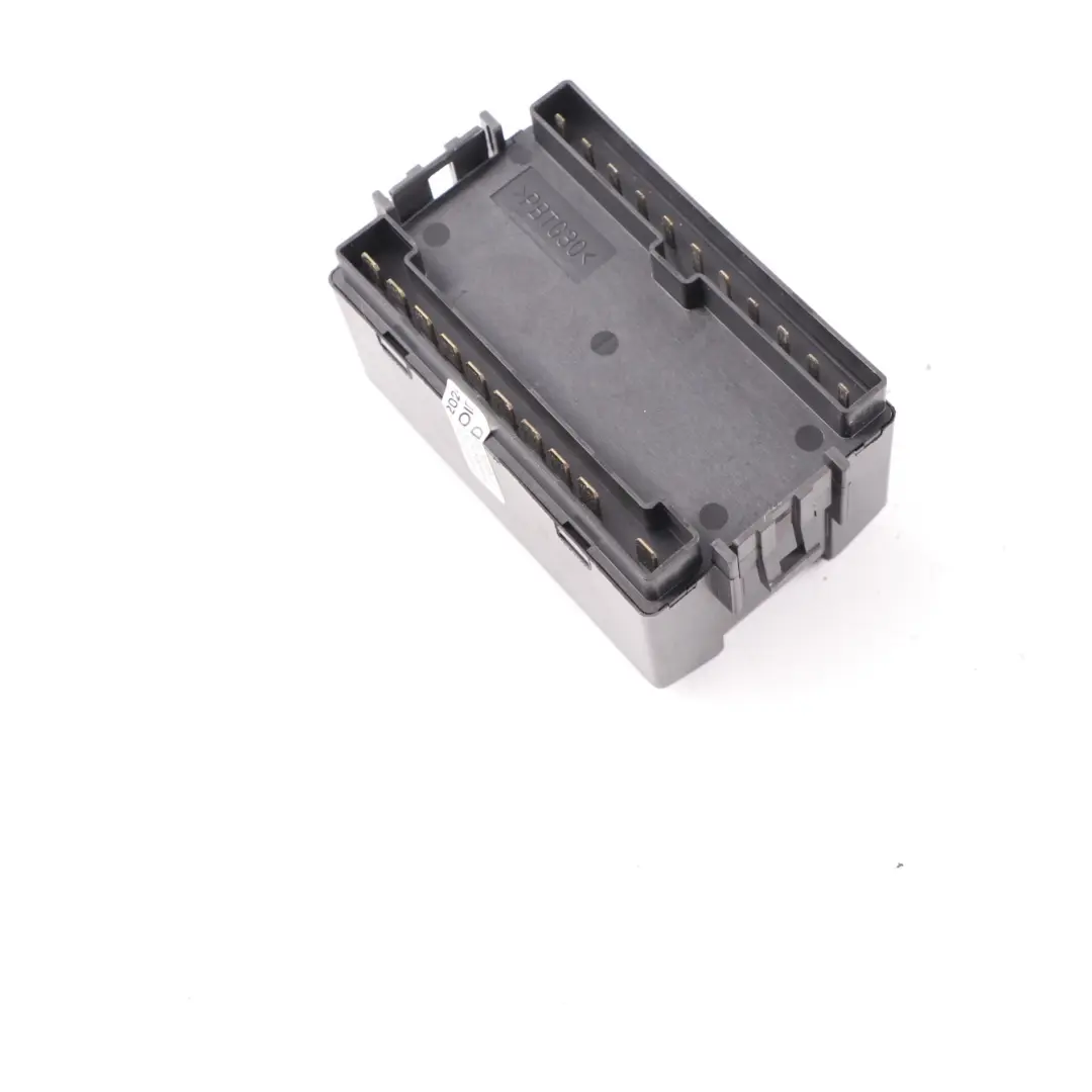 Front Fuse Box Relay Control Unit Module ECU to Mitsubishi Shogun with Part number MR587816 Mitsubishi Shogun Front Fuse Box Relay Control Unit Module ECU - SKU MR587816 - Part number MR587816