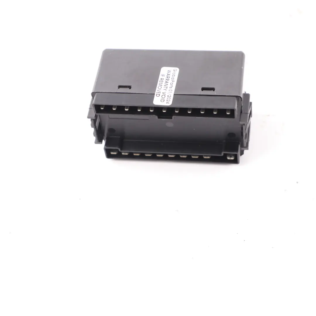 Front Fuse Box Relay Control Unit Module ECU to Mitsubishi Shogun with Part number MR587816 Mitsubishi Shogun Front Fuse Box Relay Control Unit Module ECU - SKU MR587816 - Part number MR587816