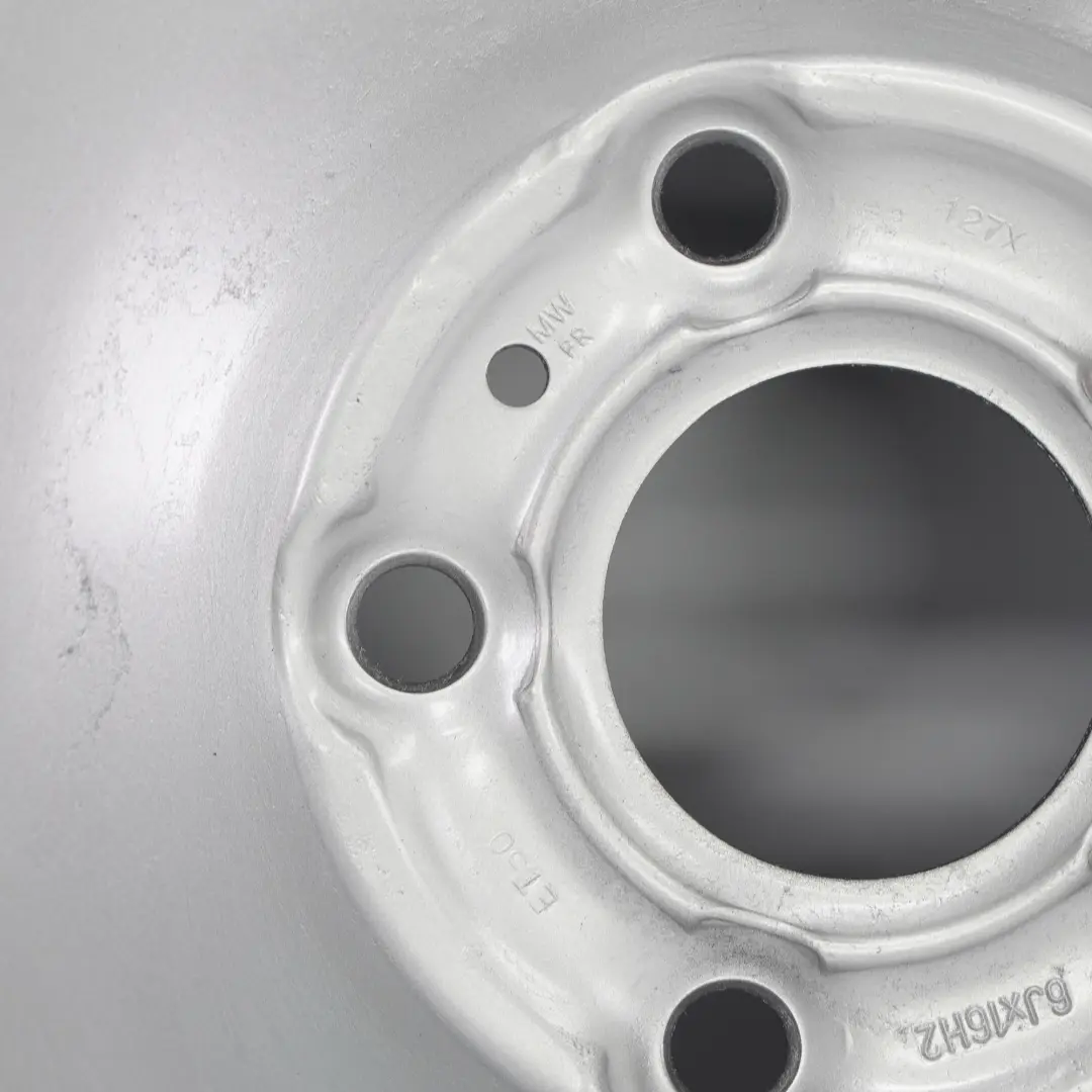 Plata Llanta de acero MWFR 127X 16" ET:50 6J para Renault Trafic Opel Vivaro con número de pieza MWFR 127X 6J 16" ET:50 Renault Trafic Opel Vivaro Plata Llanta de acero MWFR 127X 16" ET:50 6J - SKU MWFR 127X 6J 16" ET:50-1 - Número de pieza MWFR 127X 6J 16" ET:50