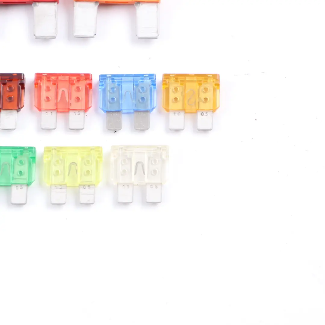 Replacement Fuse Kit Set to Mercedes W169 W204 W211 C219 with Part number N000000004325 Mercedes W169 W204 W211 C219 Replacement Fuse Kit Set - SKU N000000004325 - Part number N000000004325