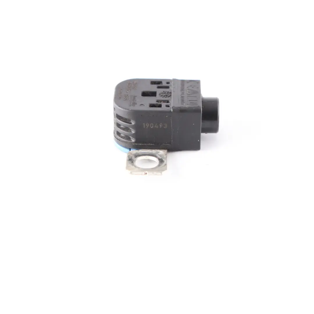 Commutateur Protection Fusible Serre Batterie pour Mercedes W177 W247 à propos du numéro de pièce N000000008776 Mercedes W177 W247 Commutateur Protection Fusible Serre Batterie - SKU N000000008776 - Numéro de pièce N000000008776