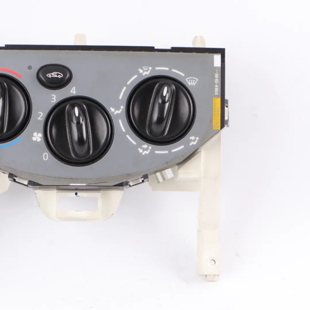 Heater Climate Control Air Con A/C Panel to Renault Trafic II Vivaro A with Part number N108576R Renault Trafic II Vivaro A Heater Climate Control Air Con A/C Panel - SKU N108576R - Part number N108576R