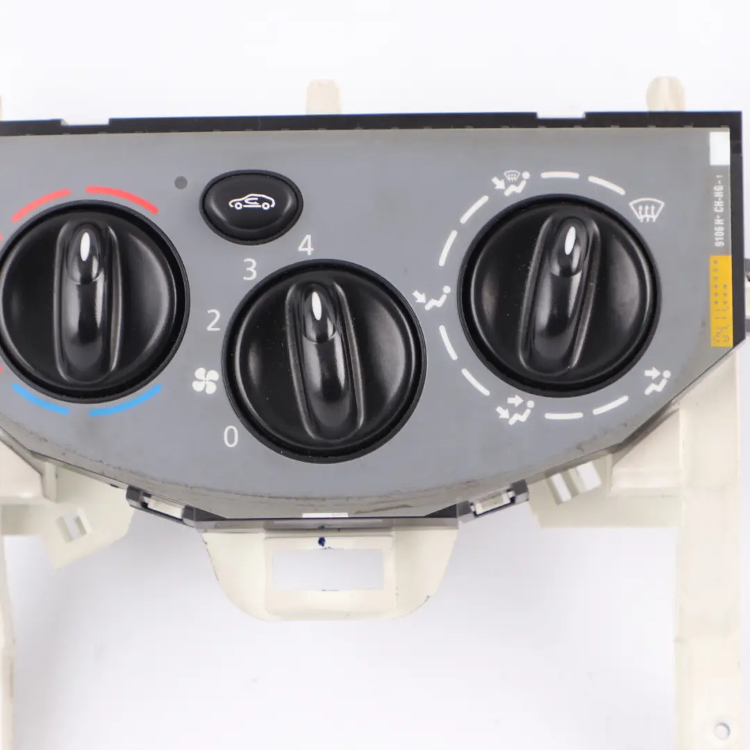 Heater Climate Control Air Con A/C Panel to Renault Trafic II Vivaro A with Part number N108576R Renault Trafic II Vivaro A Heater Climate Control Air Con A/C Panel - SKU N108576R - Part number N108576R