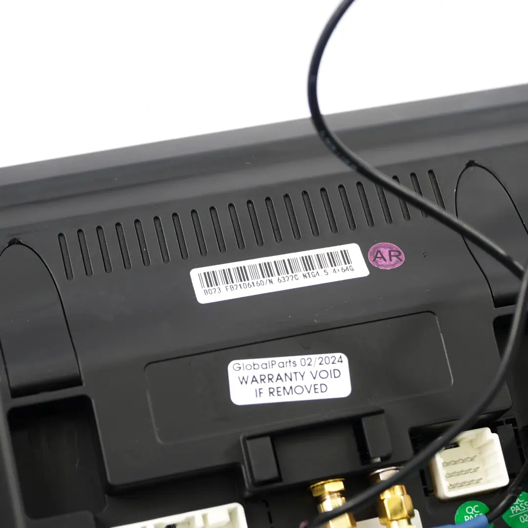 Schermo display Unità multimediale di navigazione NTG4 4 64 GB per Mercedes W212 con numero di parte NTG4 Screen Mercedes W212 Schermo display Unità multimediale di navigazione NTG4 4 64 GB - SKU NTG-SCREEN - Numero di parte NTG4 Screen