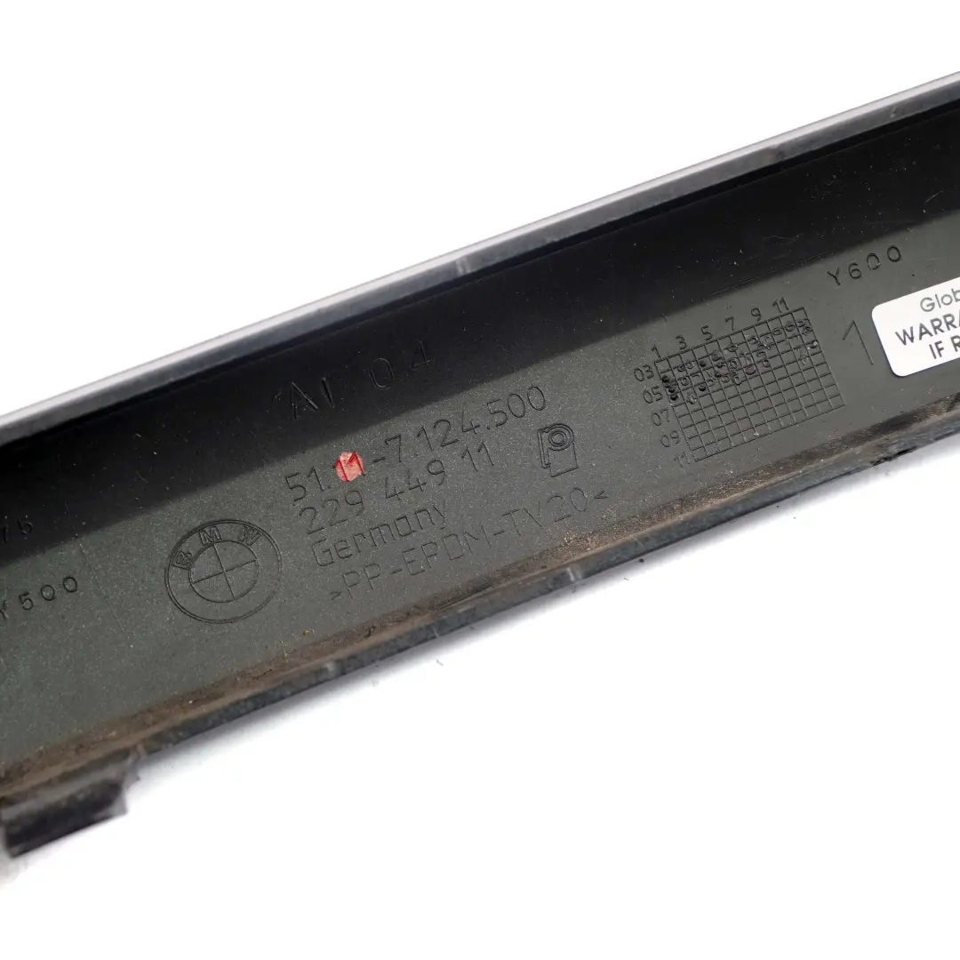 BMW E87 Listwa zderzaka prawy przód 7124500 - SKU P0032638-SG - Numer Części 0032638