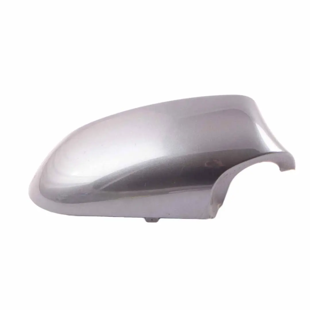 Copertura specchio retrovisore destro Sparkling Graphite Metallic A22 per BMW E87 con numero di parte 0032680 BMW E87 Copertura specchio retrovisore destro Sparkling Graphite Metallic A22 - SKU P0032680-SG1 - Numero di parte 0032680