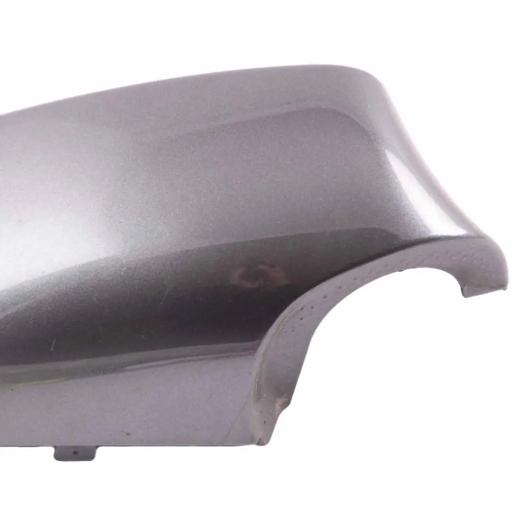 Copertura specchio retrovisore destro Sparkling Graphite Metallic A22 per BMW E87 con numero di parte 0032680 BMW E87 Copertura specchio retrovisore destro Sparkling Graphite Metallic A22 - SKU P0032680-SG1 - Numero di parte 0032680