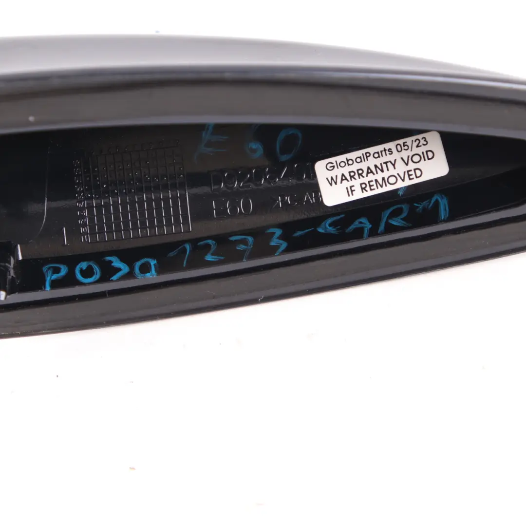 Custodia Vuota Antenna Tetto Nero Carbone Nero Carbonio 7898443 per BMW E60 con numero di parte 0301273 BMW E60 Custodia Vuota Antenna Tetto Nero Carbone Nero Carbonio 7898443 - SKU P0301273-CAR - Numero di parte 0301273