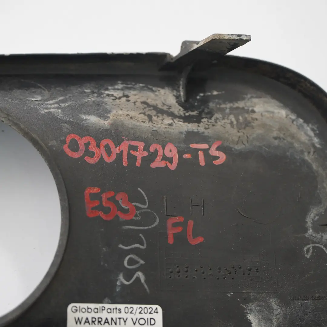 Osłona Lampy Przeciwmgielnej Lewy Przód Titan Silver - 354 do BMW X5 E53 o numerze 0301729 BMW X5 E53 Osłona Lampy Przeciwmgielnej Lewy Przód Titan Silver - 354 - SKU 0301729-TS - Numer Części 0301729