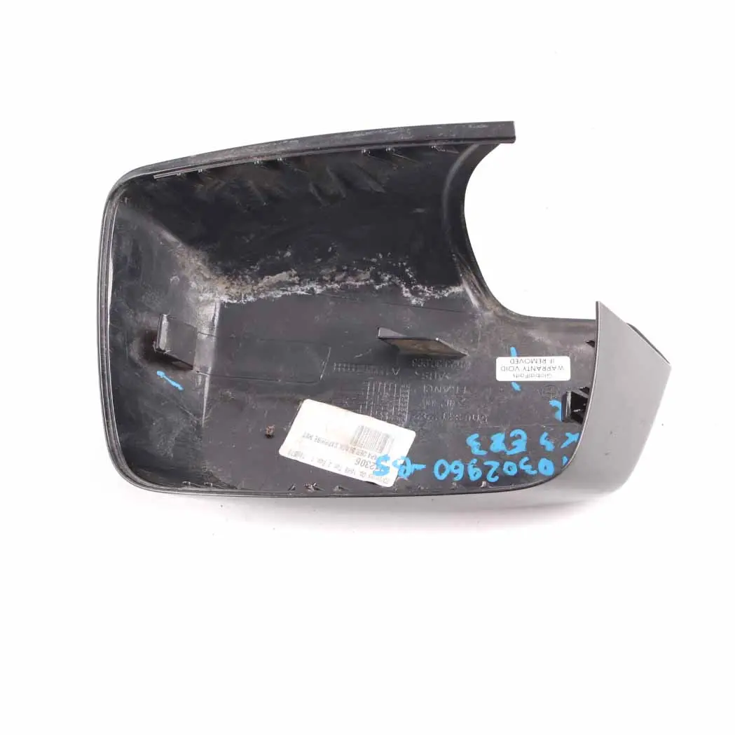 Wing Espejo Cubierta Tapa Recubrimiento Derecho Negro Zafiro 475 para BMW X3 E83 con número de pieza 0302960 BMW X3 E83 Wing Espejo Cubierta Tapa Recubrimiento Derecho Negro Zafiro 475 - SKU P0302960-BS - Número de pieza 0302960