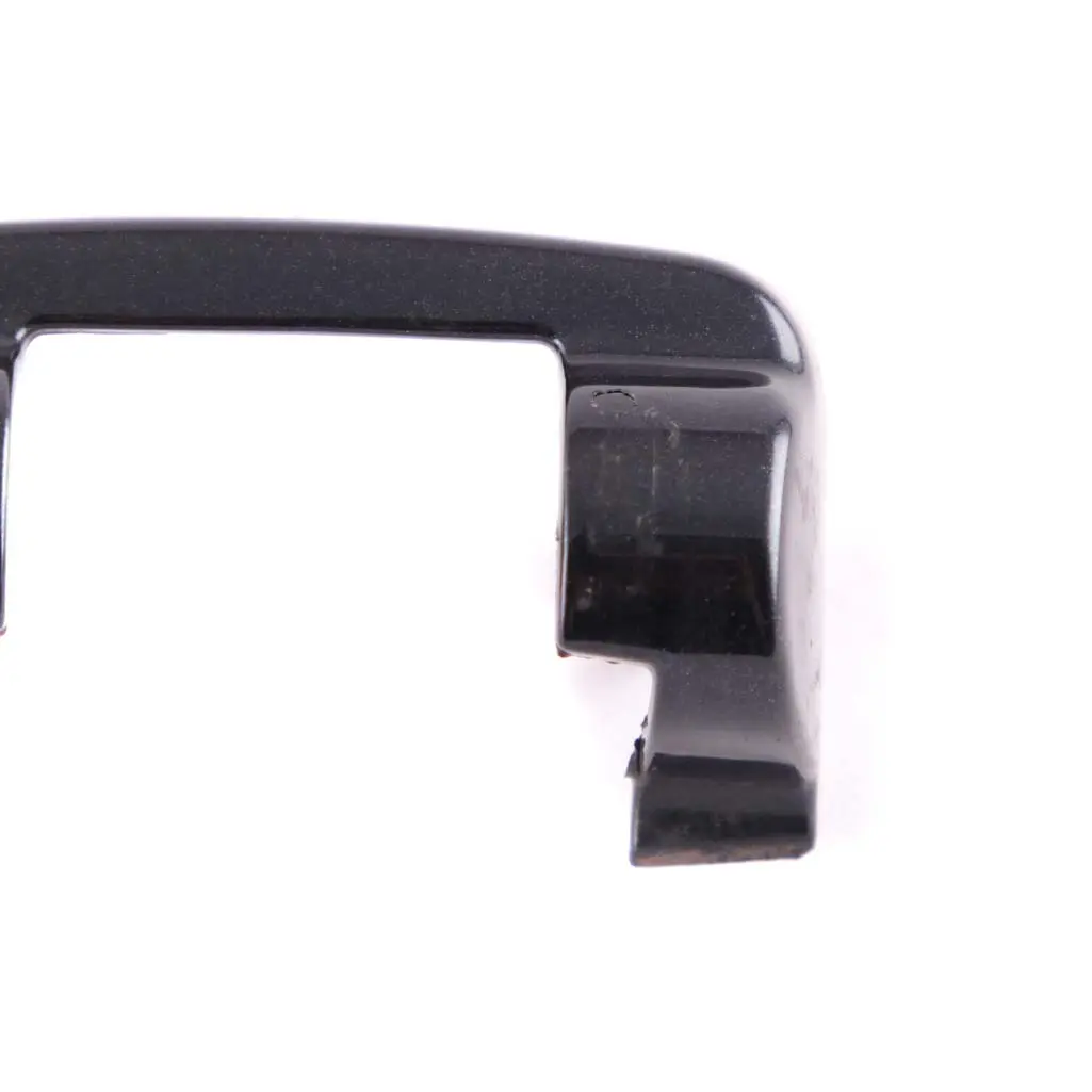 Osłona Zawias Klapy Prawy Tył do Mini R52 Cabrio o numerze 0309202 Mini R52 Cabrio Osłona Zawias Klapy Prawy Tył - SKU P0309202-ASB - Numer Części 0309202