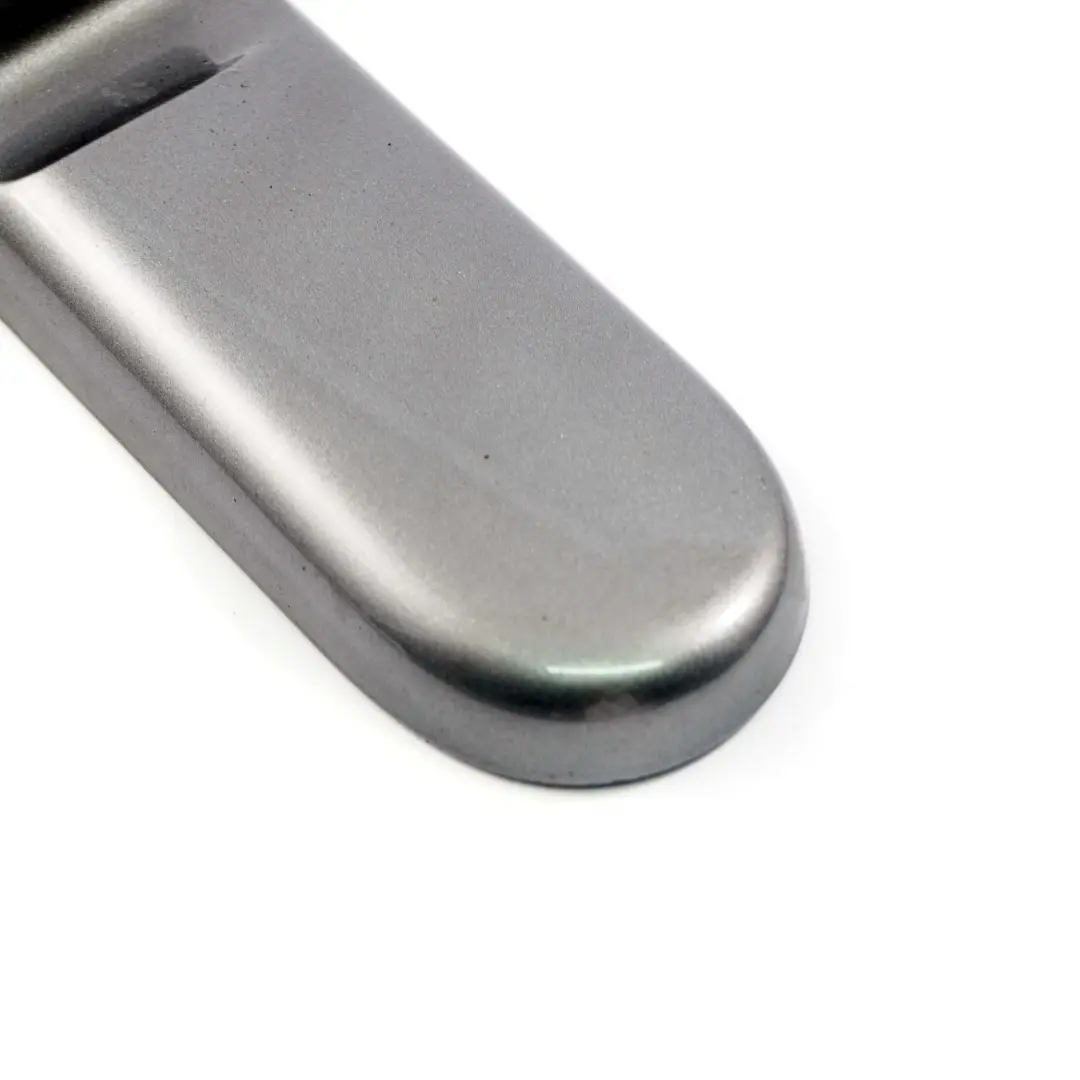 Heckklappe Abdeckung Scharnier Rechts Dark Silver 871 für Mini Cooper R52 Cabrio mit Teilenummer 0390078 Mini Cooper R52 Cabrio Heckklappe Abdeckung Scharnier Rechts Dark Silver 871 - SKU P0390078-DS - Teilenummer 0390078