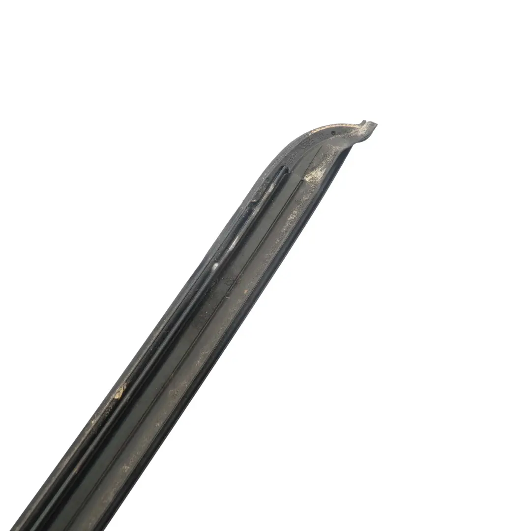 BMW X3 er E83 Wasserfangleiste Links Schwarz 2 - SKU P0403317-SCH - Teilenummer 0403317