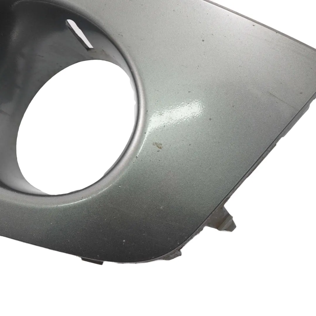 Embellecedor Paragolpes Delantero Izquierdo Plata Oscuro 2751561 para Mini R55 R56 con número de pieza 0430223 Mini R55 R56 Embellecedor Paragolpes Delantero Izquierdo Plata Oscuro 2751561 - SKU P0430223-DS - Número de pieza 0430223