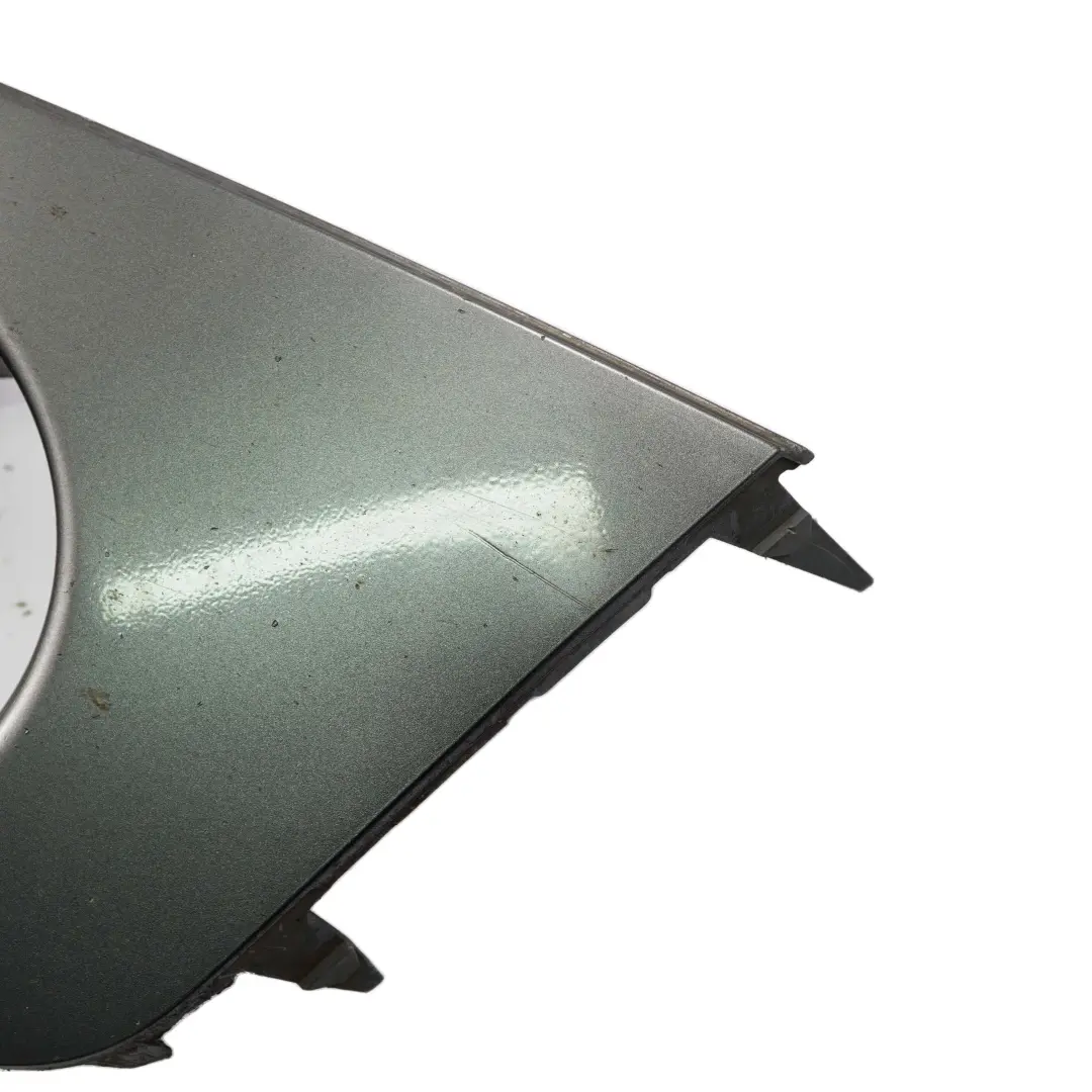 Paraurti Modanatura Apertura Ant. SX Scuro Argento 2751561 per Mini Cooper R55 R56 con numero di parte 0430223 Mini Cooper R55 R56 Paraurti Modanatura Apertura Ant. SX Scuro Argento 2751561 - SKU P0430223-DS - Numero di parte 0430223