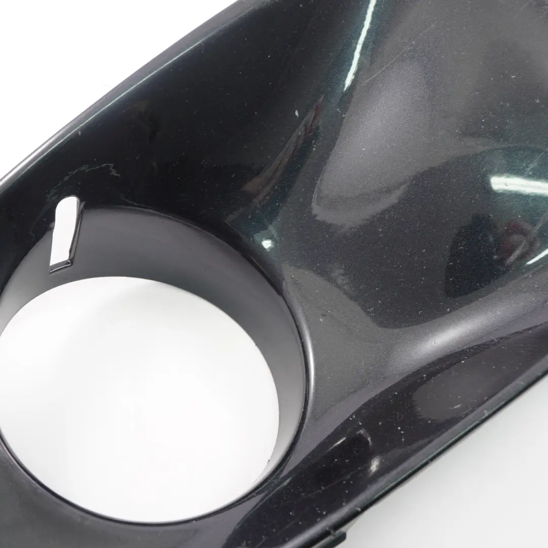 Garniture de pare-chocs avant droit Astro Black pour Mini Cooper S R55 R56 à propos du numéro de pièce 0430244 Mini Cooper S R55 R56 Garniture de pare-chocs avant droit Astro Black - SKU P0430244-ASB1 - Numéro de pièce 0430244