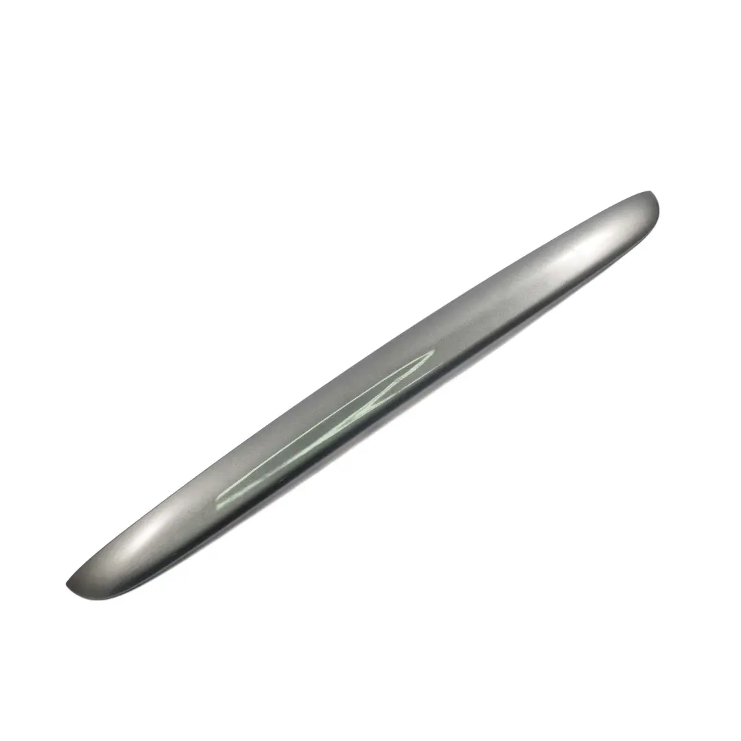 coperchio bagagliaio Maniglia baule Pannello copertura argento scuro per Mini R56 con numero di parte 0430312 Mini R56 coperchio bagagliaio Maniglia baule Pannello copertura argento scuro - SKU P0430312-DS1 - Numero di parte 0430312