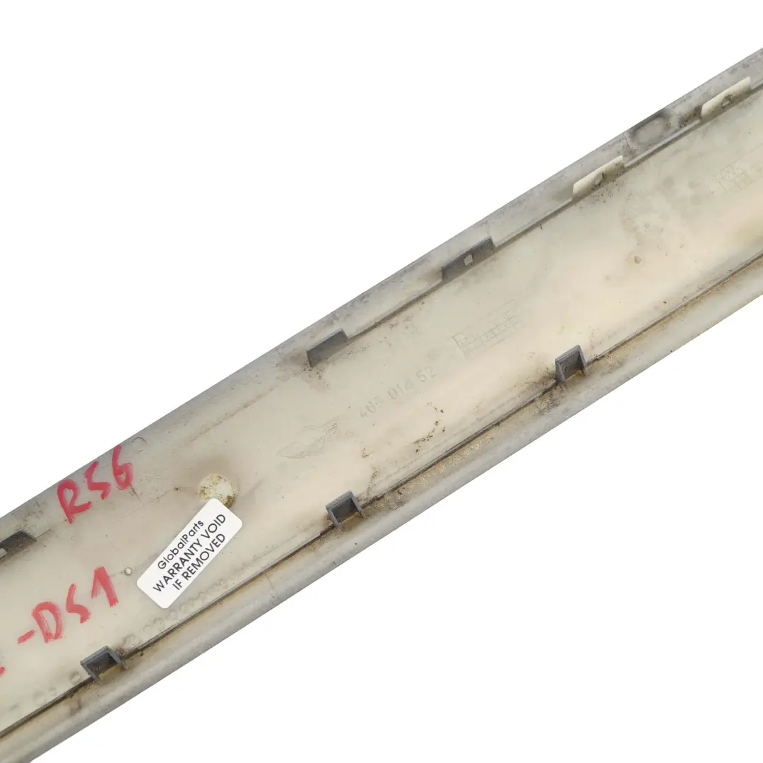 coperchio bagagliaio Maniglia baule Pannello copertura argento scuro per Mini R56 con numero di parte 0430312 Mini R56 coperchio bagagliaio Maniglia baule Pannello copertura argento scuro - SKU P0430312-DS1 - Numero di parte 0430312