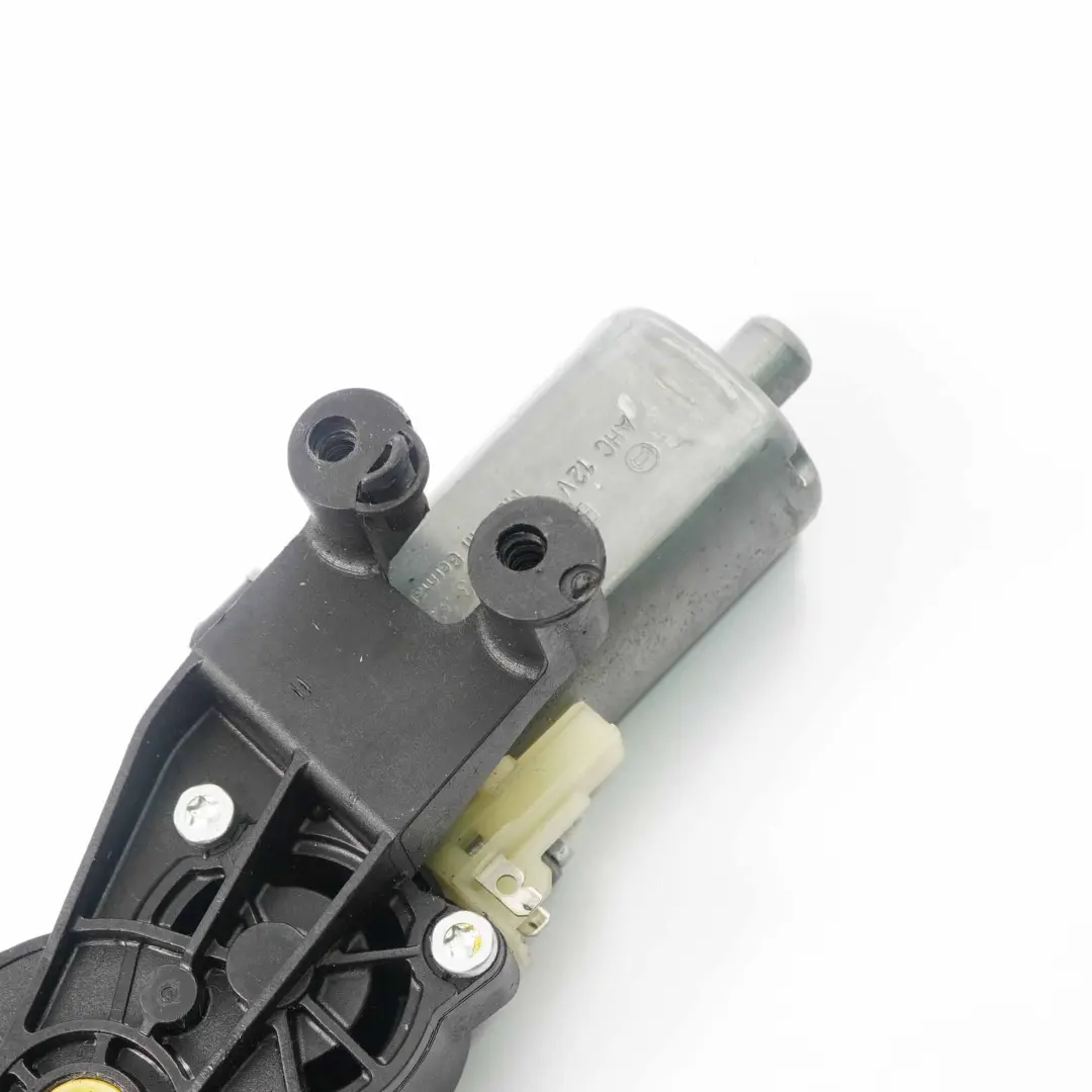 Mercedes W212 Front Seat Motor Right O/S Height Adjuster Actuator - SKU P1-07255-02 - Part number P1-07255-02