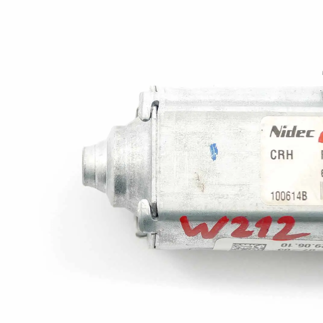 Stellmotor Sitzverstellung Vorne Links für Mercedes W212 mit Teilenummer P1-08483-02 Mercedes W212 Stellmotor Sitzverstellung Vorne Links - SKU P1-08483-02-1 - Teilenummer P1-08483-02