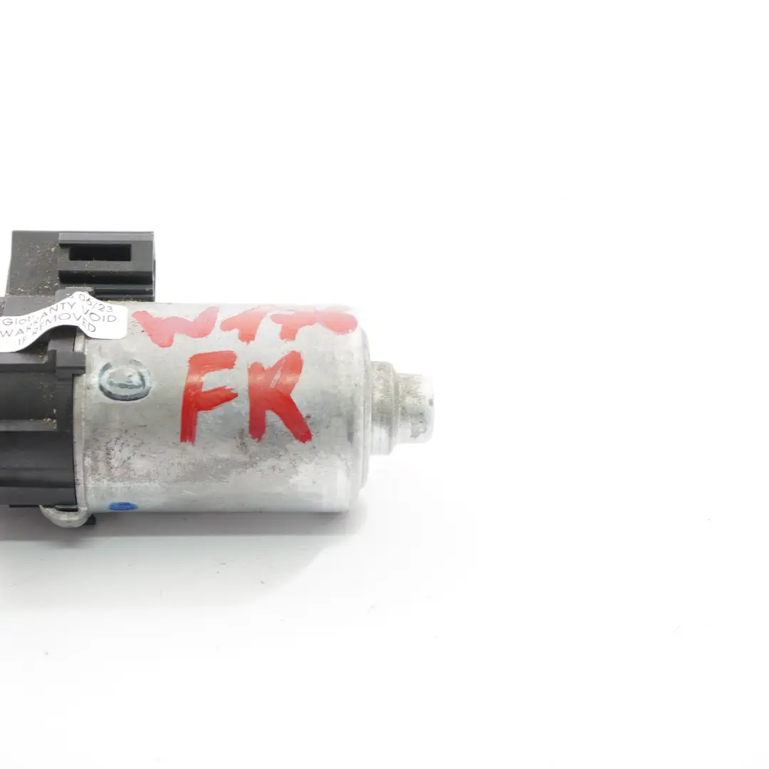 Front Right O/S Adjustment Drive to Mercedes W176 Seat Motor with Part number P1-14711-01-00 Mercedes W176 Seat Motor Front Right O/S Adjustment Drive - SKU P1-14711-01-00 - Part number P1-14711-01-00