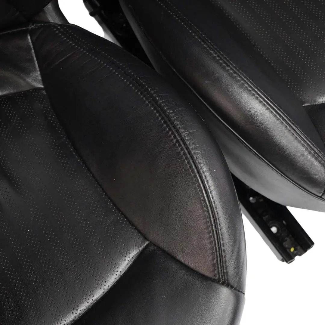 Ensemble de Sièges Cuir Carbon Noir Punch pour Mini Cooper Clubman Sport à propos du numéro de pièce R55 Mini Cooper Clubman Sport Ensemble de Sièges Cuir Carbon Noir Punch - SKU R55 Clubman Sports Full Leather Black Seats - Numéro de pièce R55