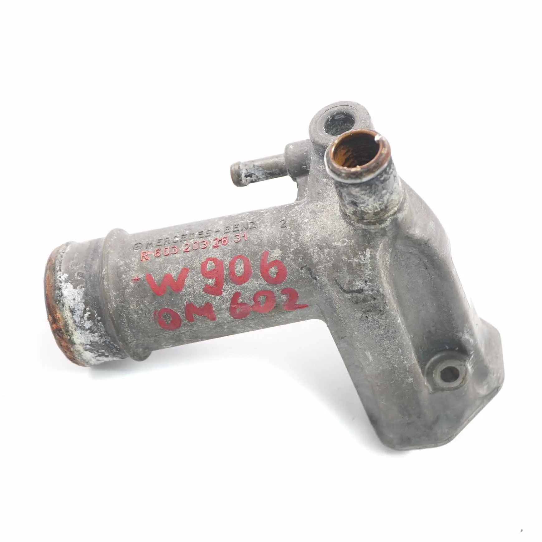 Mercedes W906 OM602 Motore Flangia di raffreddamento Tubo flessibile R6032032631