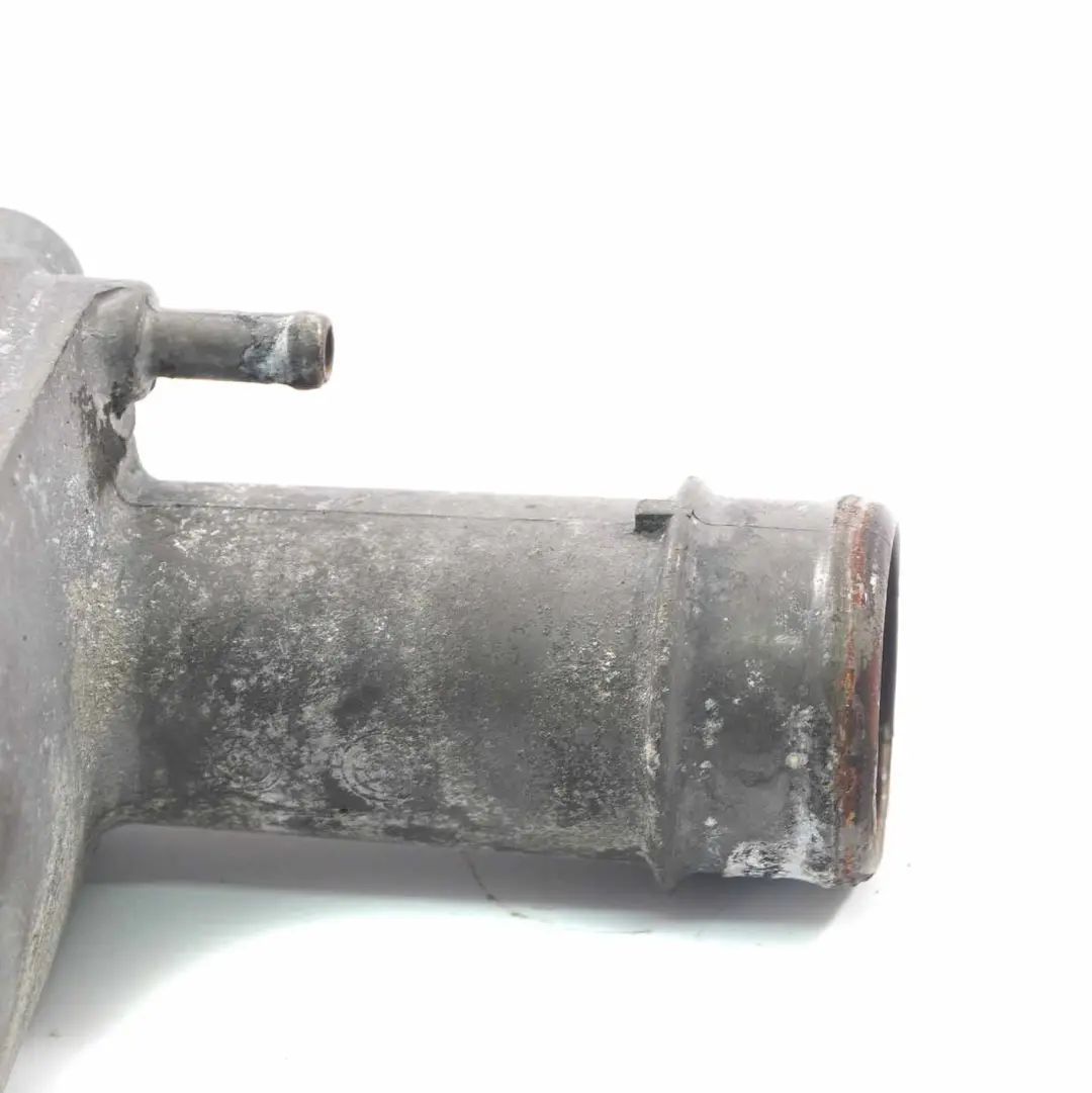 Mercedes W903 OM602Króciec Wody - SKU R6032032631 - Numer Części R6032032631