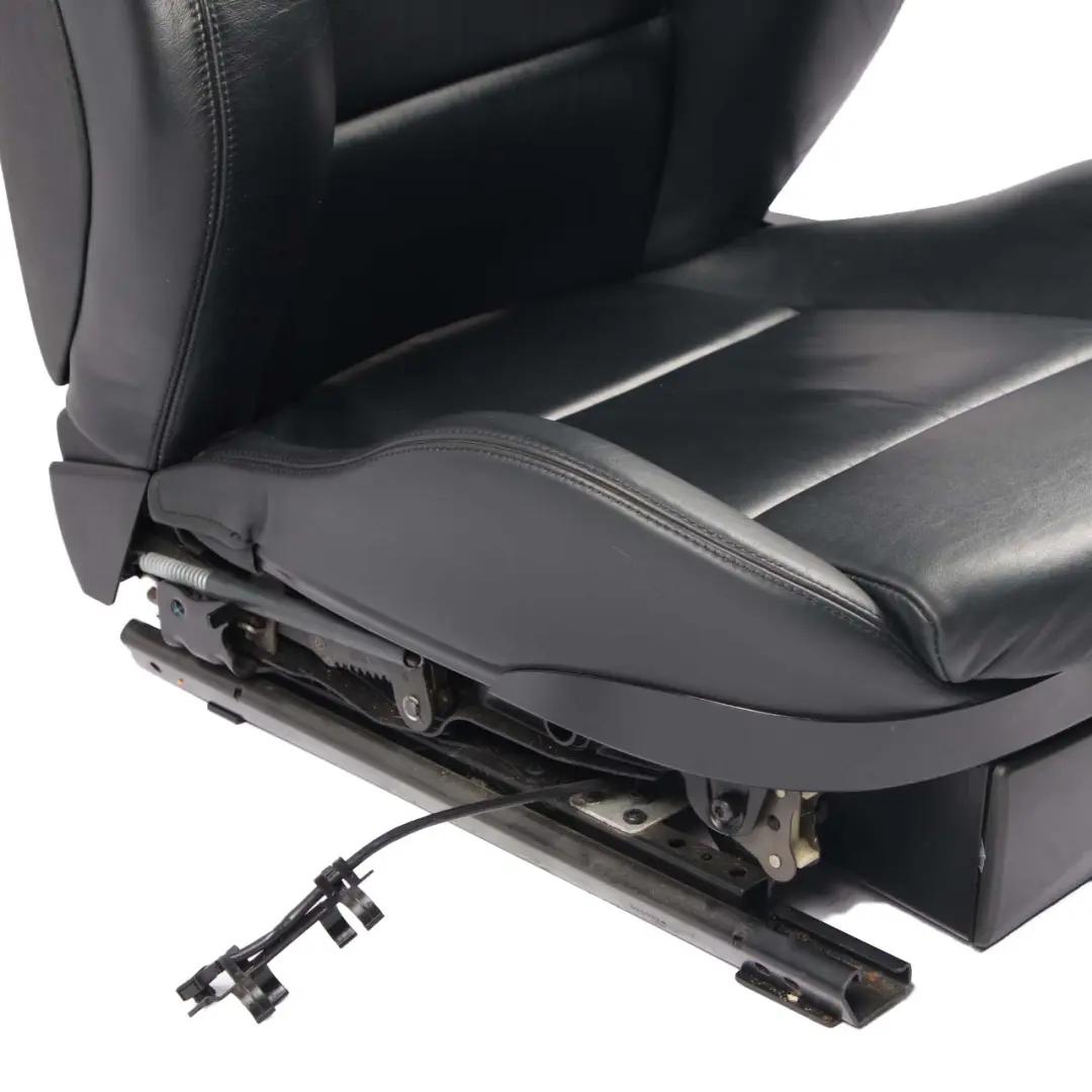 Leather Walknappa Front Left N/S Seat Memory to BMW E46 M3 Coupe Sport Black with Part number 0141901 BMW E46 M3 Coupe Sport Black Leather Walknappa Front Left N/S Seat Memory - SKU rhd-0141901 - Part number 0141901