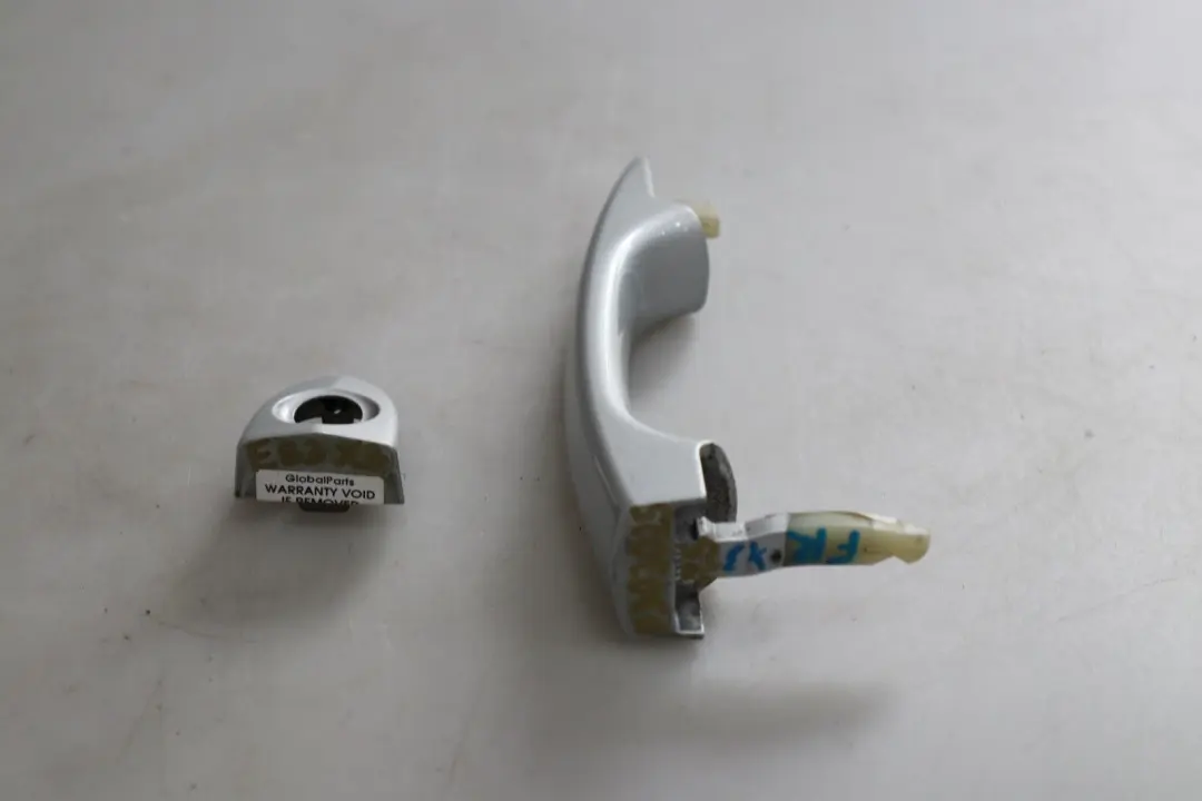 Handle Grab Cap Front Right O/S Titansilber Titan Silver to BMW X3 Series E83 with Part number 303025 BMW X3 Series E83 Handle Grab Cap Front Right O/S Titansilber Titan Silver - SKU rhd-0303025-TS - Part number 303025