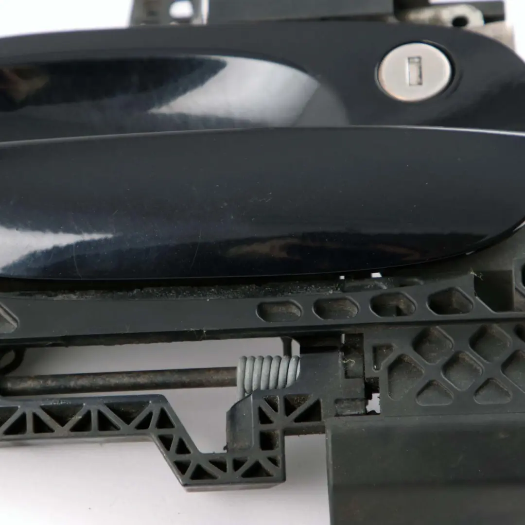 Outer Door Opener Right Grab Handle O/S Carbonschwarz Black to BMW Z4 E85 Cabrio with Part number 0435502 BMW Z4 E85 Cabrio Outer Door Opener Right Grab Handle O/S Carbonschwarz Black - SKU rhd-0435502-CAR - Part number 0435502