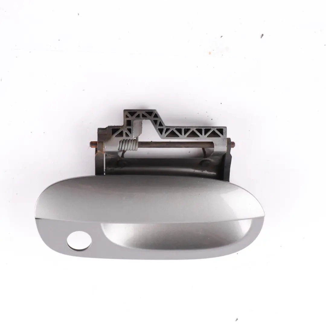 Outer Door Opener Right Grab Handle O/S Sterlingrau Grey 472 to BMW Z4 Series E85 with Part number 0435502 BMW Z4 Series E85 Outer Door Opener Right Grab Handle O/S Sterlingrau Grey 472 - SKU rhd-0435502-STR - Part number 0435502