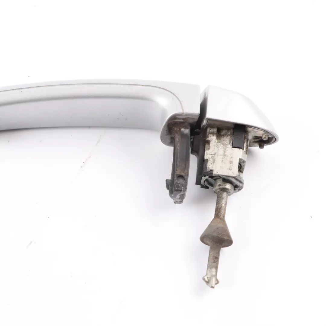 Door Grab Handle BMW E81 E82 E87 E88 Front Right O/S Exterior Titan Silver - 354 to with Part number 0445180 Door Grab Handle BMW E81 E82 E87 E88 Front Right O/S Exterior Titan Silver - 354 - SKU rhd-0445180-TS1 - Part number 0445180