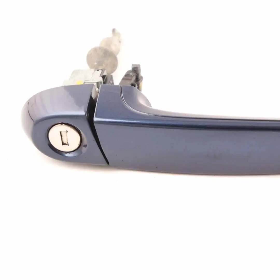 Door Handle BMW E90 E91 Front Right Grab O/S Tiefseeblau Blue Metallic A76 to with Part number 0445182 Door Handle BMW E90 E91 Front Right Grab O/S Tiefseeblau Blue Metallic A76 - SKU rhd-0445182-DSB - Part number 0445182