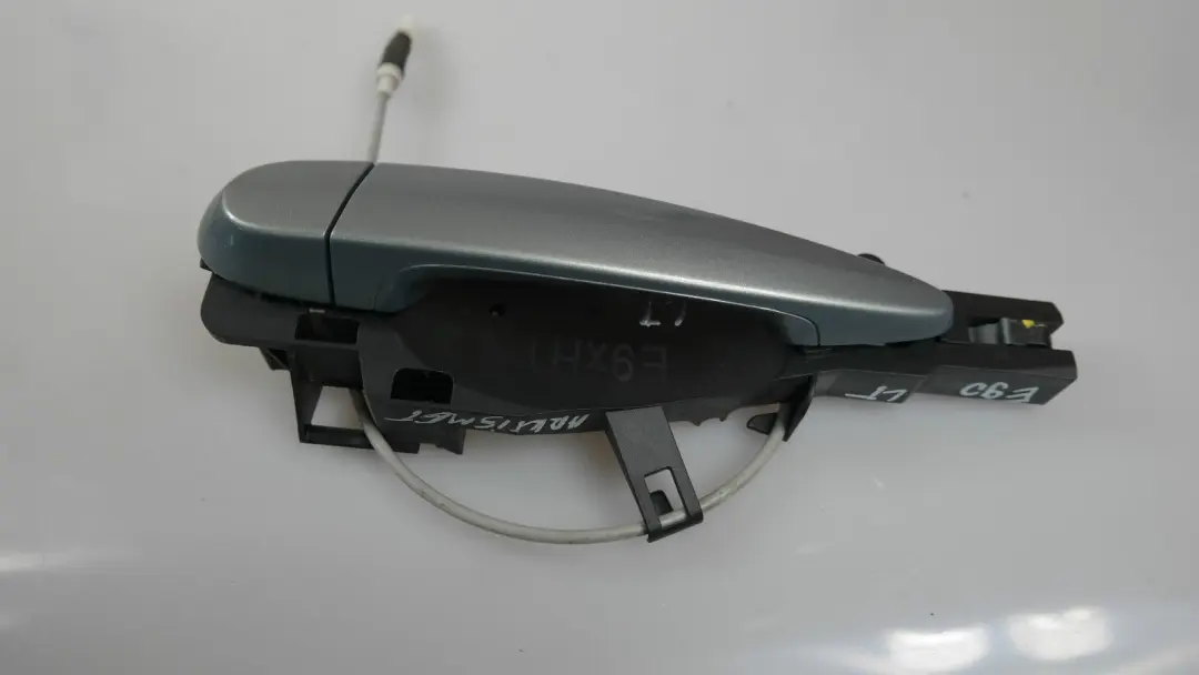 side grab door handle left rear N/S ARKTIS METALC to BMW 3 Series E90 E91 passenger with Part number 51210445184 BMW 3 Series E90 E91 passenger side grab door handle left rear N/S ARKTIS METALC - SKU rhd-0445184-AM3 - Part number 51210445184