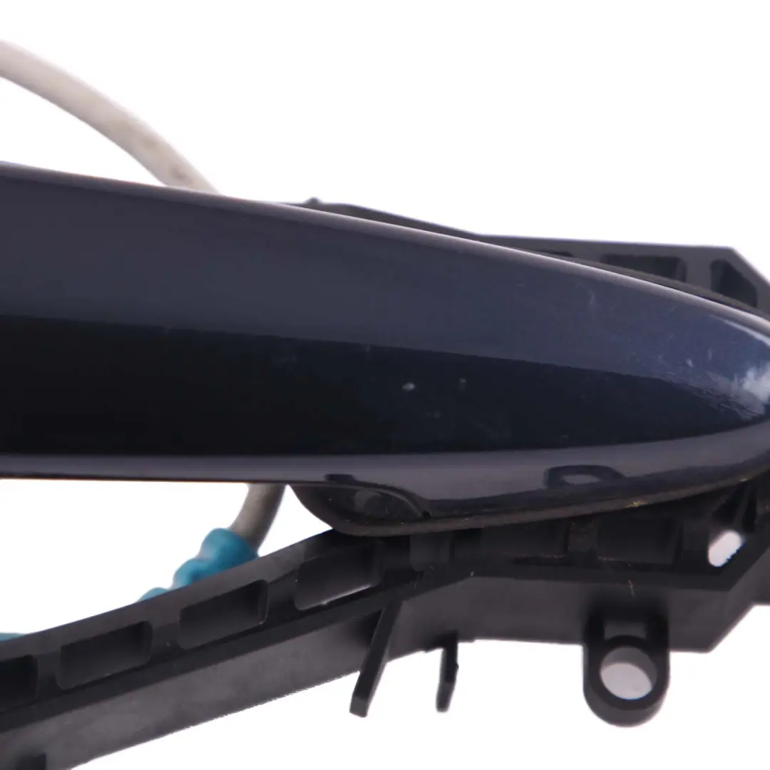Grab Handle Front Right O/S Door Imperial Blau Brillant Blue A89 to BMW 3 F30 F31 with Part number 0445184 BMW 3 F30 F31 Grab Handle Front Right O/S Door Imperial Blau Brillant Blue A89 - SKU rhd-0445184-IBB - Part number 0445184