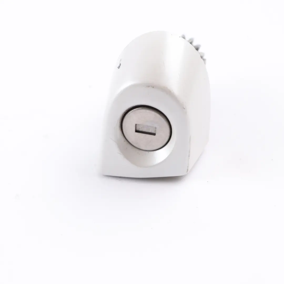 Grab Handle Front Right Door O/S Mineralweiss Mineral White - A96 to BMW F20 F30 with Part number 0445184 BMW F20 F30 Grab Handle Front Right Door O/S Mineralweiss Mineral White - A96 - SKU rhd-0445184-MW - Part number 0445184