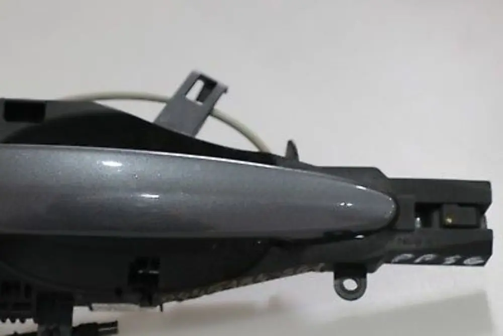 Complete Front Right Grab Handle O/S Sparkling Graphite to BMW 3 Series E90 E91 with Part number 445184 BMW 3 Series E90 E91 Complete Front Right Grab Handle O/S Sparkling Graphite - SKU rhd-0445184-SG1 - Part number 445184