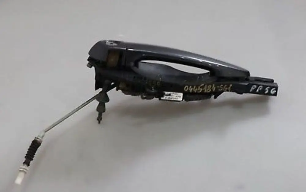 Complete Front Right Grab Handle O/S Sparkling Graphite to BMW 3 Series E90 E91 with Part number 445184 BMW 3 Series E90 E91 Complete Front Right Grab Handle O/S Sparkling Graphite - SKU rhd-0445184-SG1 - Part number 445184