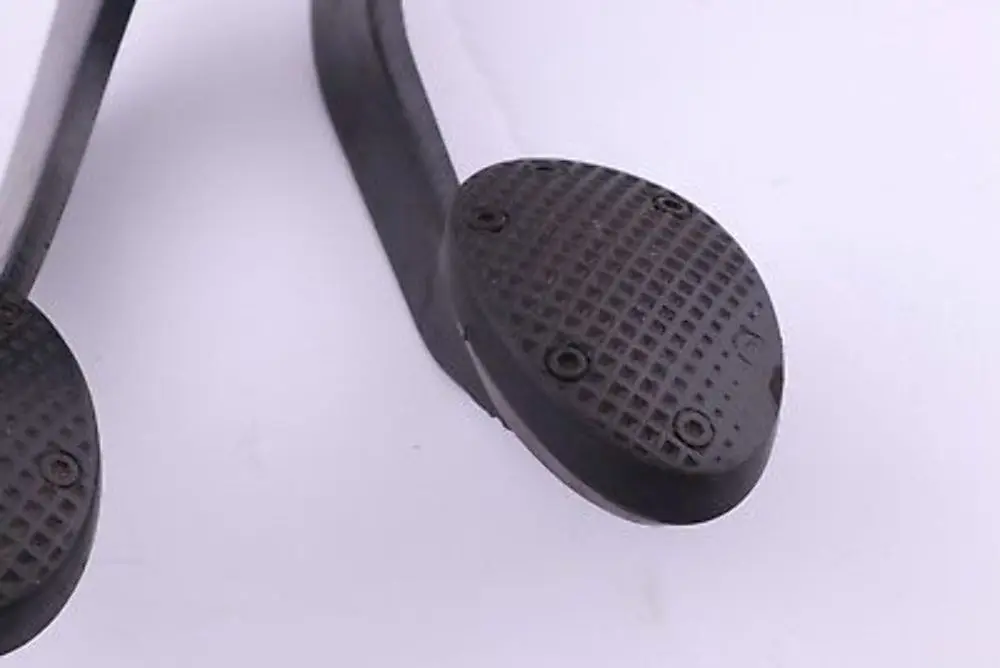 Brake Clutch Pedal Assembly to BMW MINI COOPER ONE R50 R52 R53 with Part number 1512223 BMW MINI COOPER ONE R50 R52 R53 Brake Clutch Pedal Assembly - SKU rhd-1512223 - Part number 1512223