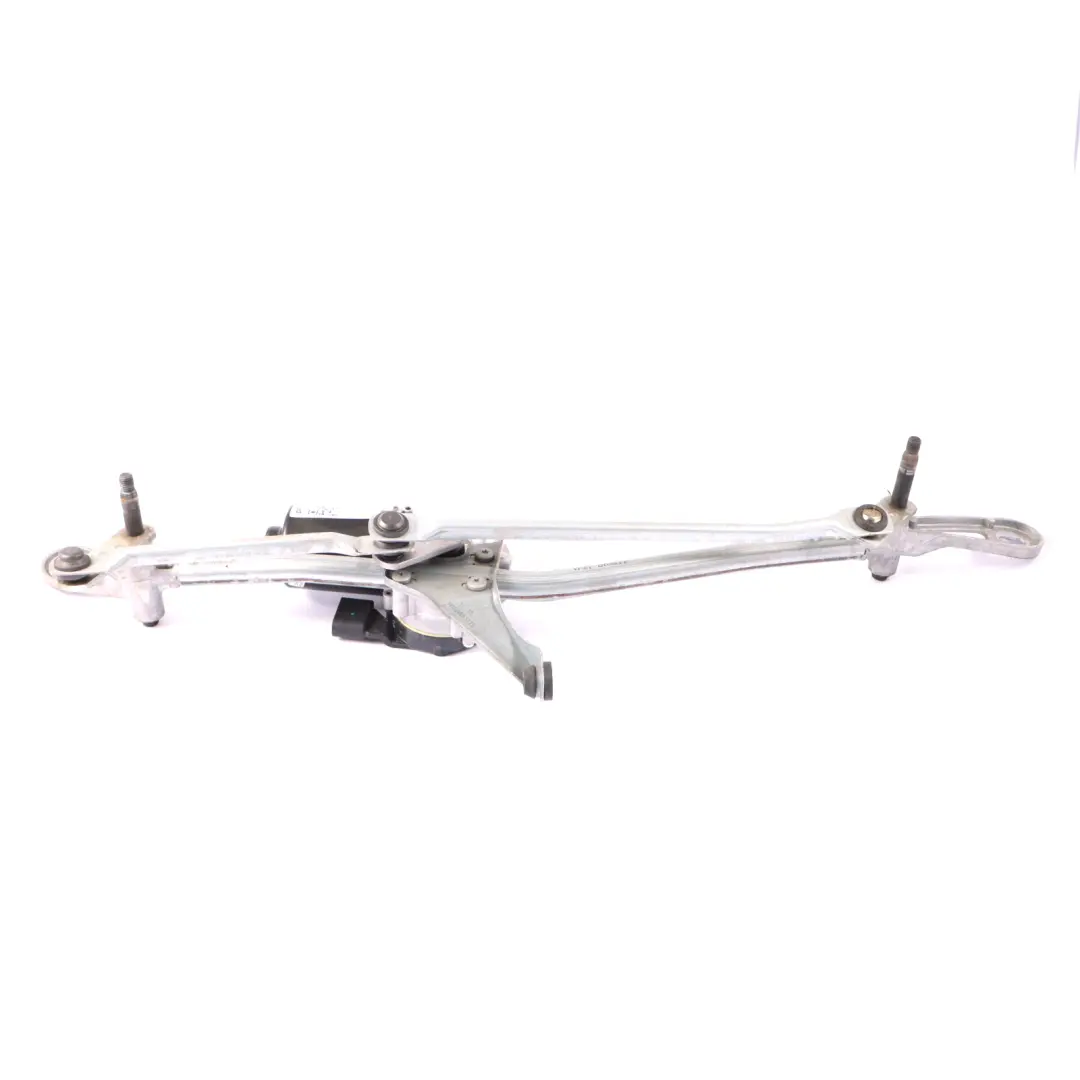 Windscreen Front Wiper Linkage System Mechanism Motor Drive to BMW G30 G31 with Part number 2709190 BMW G30 G31 Windscreen Front Wiper Linkage System Mechanism Motor Drive - SKU rhd-2709190 - Part number 2709190