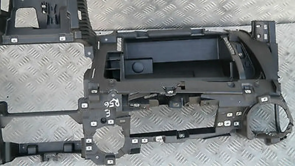 Dashboard Dash Instrument Panel Bottom Mounting to Mini Cooper R55 R56 with Part number 2752762 Mini Cooper R55 R56 Dashboard Dash Instrument Panel Bottom Mounting - SKU rhd-2752762 - Part number 2752762