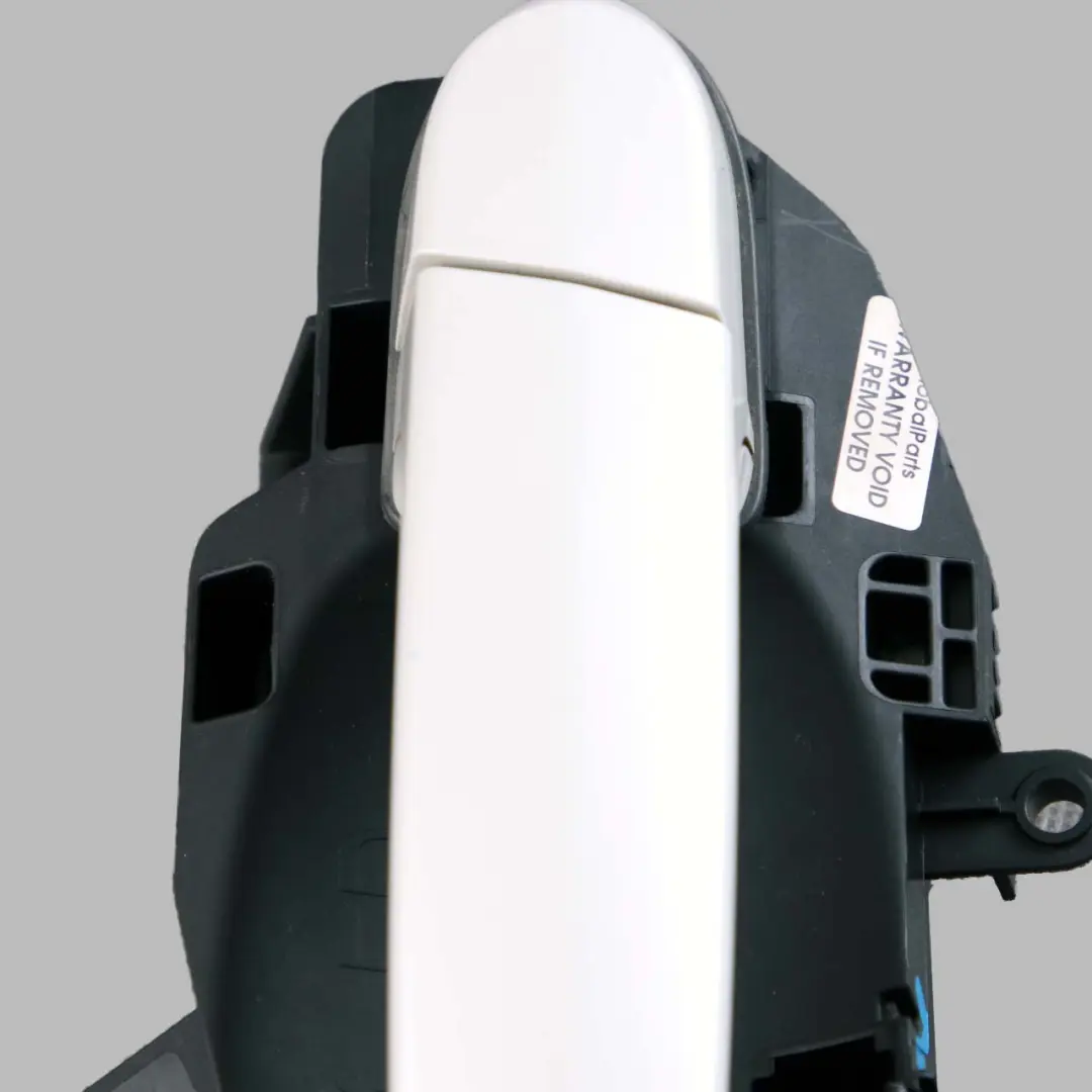 Front Left Door Grab Handle N/S Mineral White Metallic A96 to BMW X1 E84 with Part number 2990415 BMW X1 E84 Front Left Door Grab Handle N/S Mineral White Metallic A96 - SKU rhd-2990415-MW - Part number 2990415