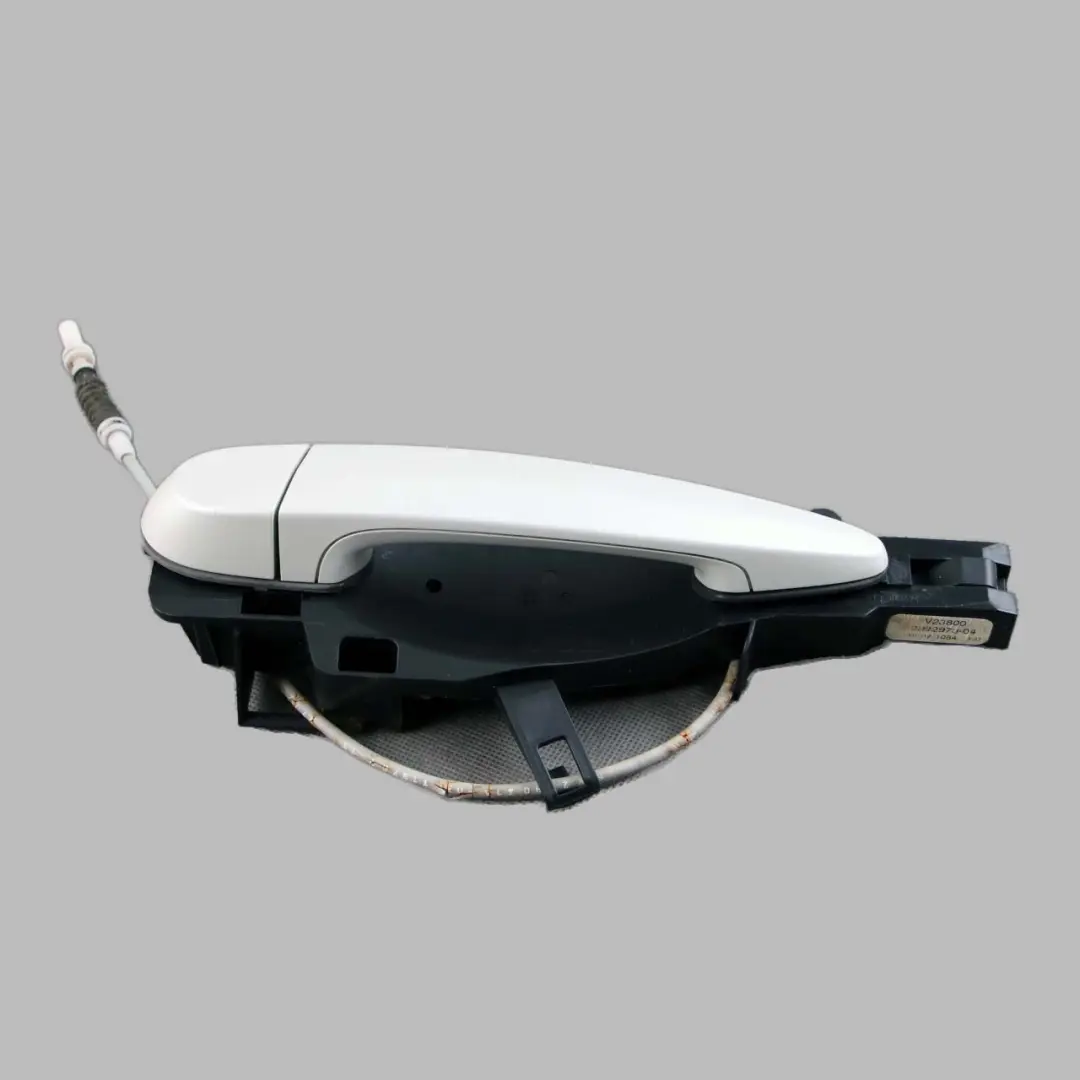 Front Left Door Grab Handle N/S Mineral White Metallic A96 to BMW X1 E84 with Part number 2990415 BMW X1 E84 Front Left Door Grab Handle N/S Mineral White Metallic A96 - SKU rhd-2990415-MW - Part number 2990415