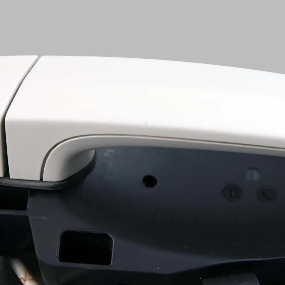 Front Left Door Grab Handle N/S Mineral White Metallic A96 to BMW X1 E84 with Part number 2990415 BMW X1 E84 Front Left Door Grab Handle N/S Mineral White Metallic A96 - SKU rhd-2990415-MW - Part number 2990415