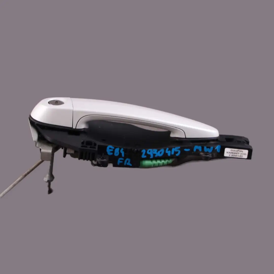 Front Right Door Grab Handle O/S Mineral White Metallic A96 to BMW X1 E84 1 with Part number 2992972 BMW X1 E84 1 Front Right Door Grab Handle O/S Mineral White Metallic A96 - SKU rhd-2992972-MW1 - Part number 2992972