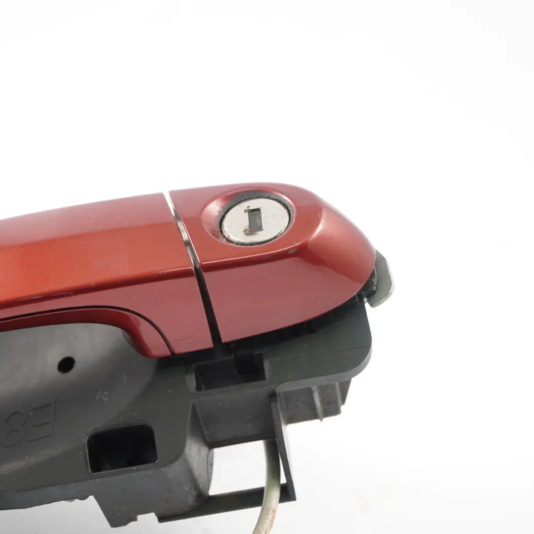 Grab Handle BMW X1 E84 Front Right Outside Door Vermilionrot Vermillion Red A82 to with Part number 2992972 Grab Handle BMW X1 E84 Front Right Outside Door Vermilionrot Vermillion Red A82 - SKU rhd-2992972-VER - Part number 2992972