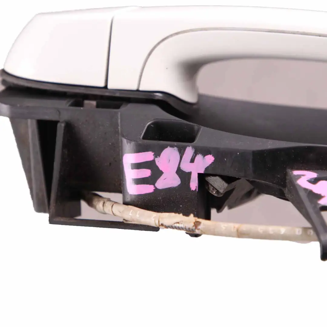 Door Handle BMW X1 E84 Front Left N/S Outside Exterior Grab Alpinweiss 3 - 300 to with Part number 2992973 Door Handle BMW X1 E84 Front Left N/S Outside Exterior Grab Alpinweiss 3 - 300 - SKU rhd-2992973-AW - Part number 2992973